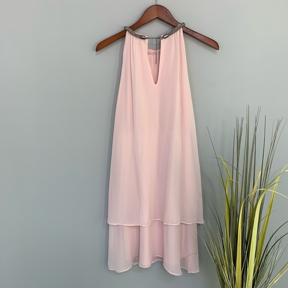 CB | Flowy Necklace Dress - Picture 4 of 6